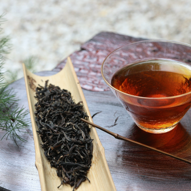 Hồng trà cổ thụ Putaleng